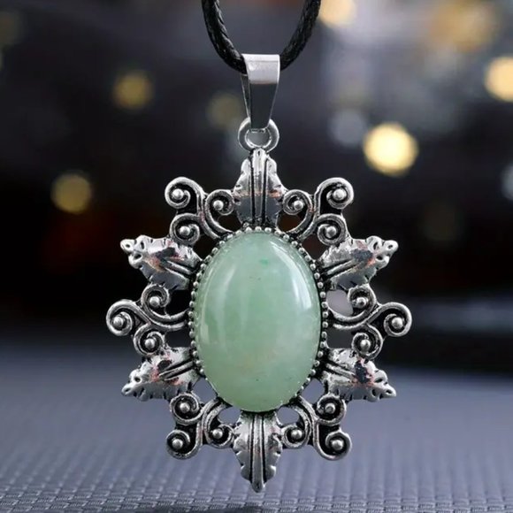 Jewelry - Green Aventurine Natural Stone Sunflower Pendant Hollow Gemstone Necklace